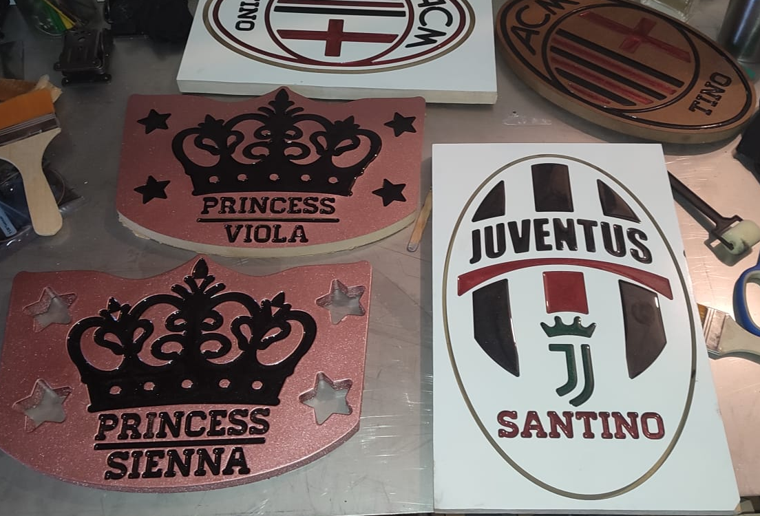 Custom signs